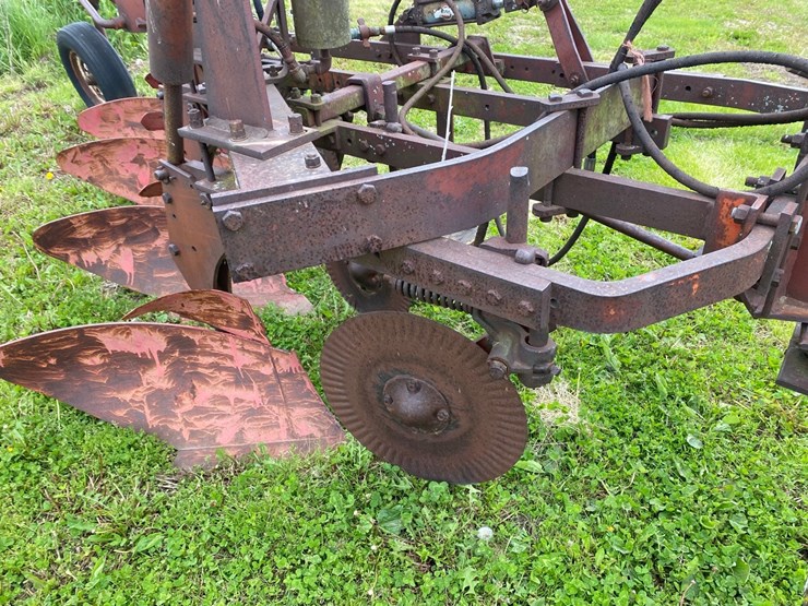 mm-4-bottom-16"-plow-image-9
