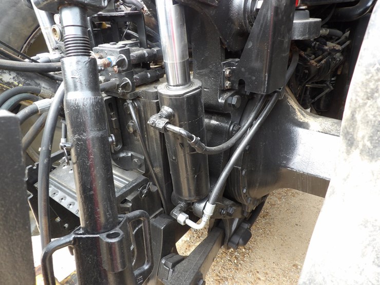 case-ih-mx270-image-8