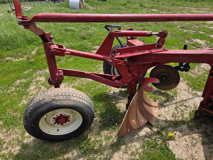 case-ih-540-image-13