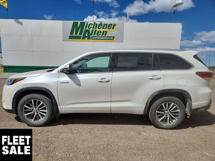 2017-toyota-highlander-image-6