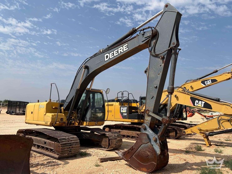 2007-deere-200d-lc-image-2