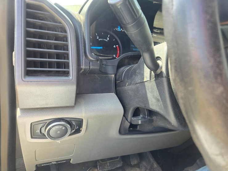 2017-ford-f550-image-47