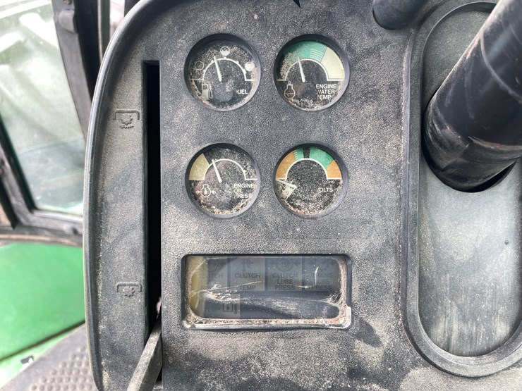 john-deere-8640-image-22