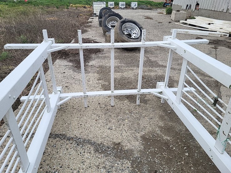 pvc-white-arbor-image-10