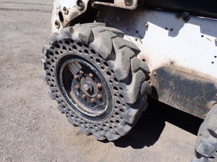 2006-bobcat-s150-image-25