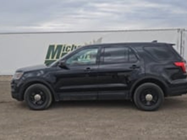2019-ford-explorer-image-5