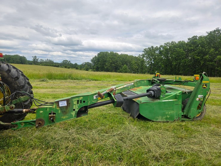 john-deere-630-image-2