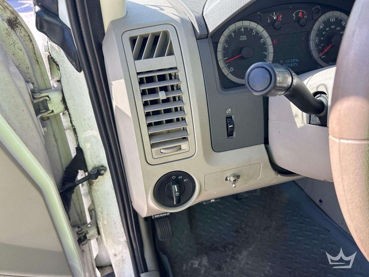 2009-ford-escape-image-13