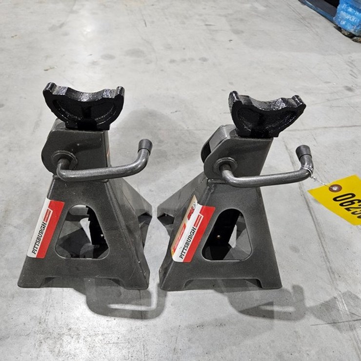 #6256 • Pittsburgh 3 Ton Jack Stands
