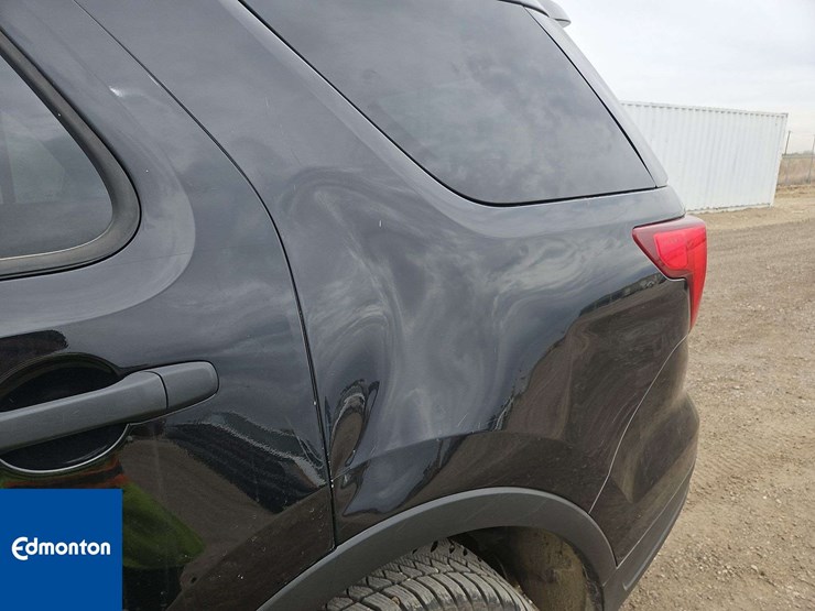 2019-ford-explorer-image-18