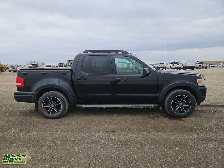 ford-explorer-sport-trac-image-6