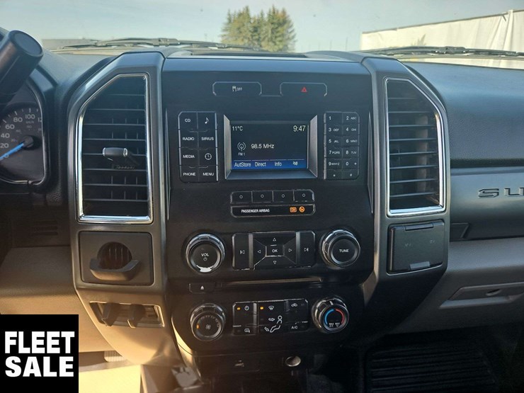 2017-ford-f550-image-31