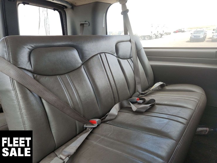 2007-chevrolet-express-3500-image-16
