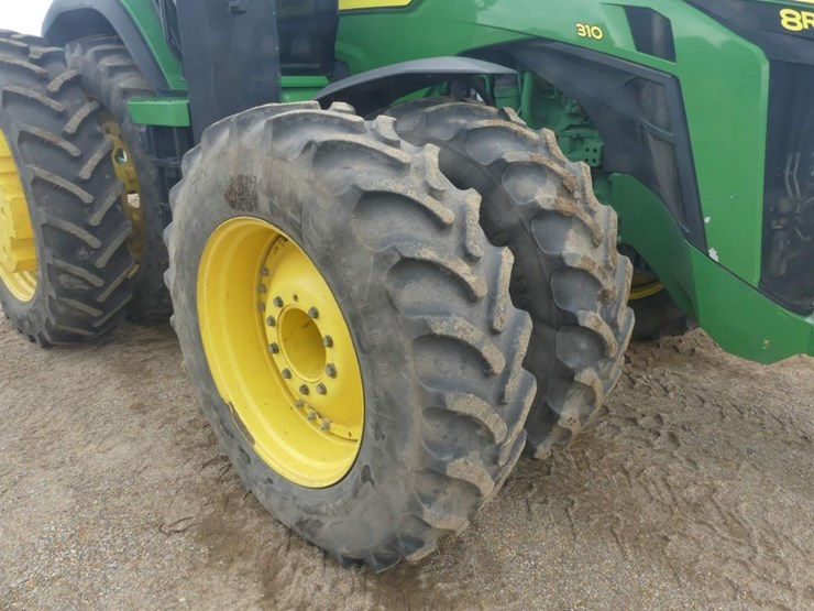 john-deere-8r-310-image-10