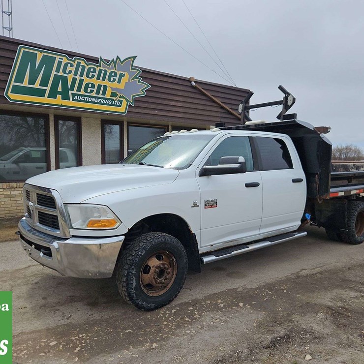 2011 DODGE 3500
