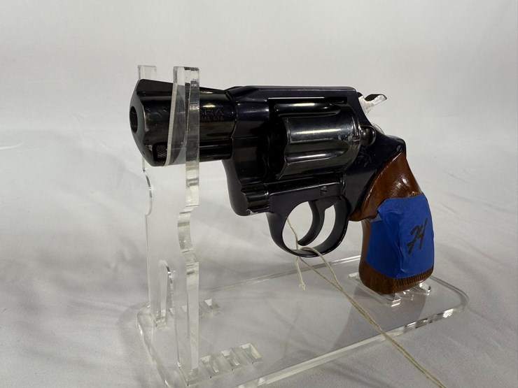 #74-•-colt-cobra-38-special-revolver-95931-image-2