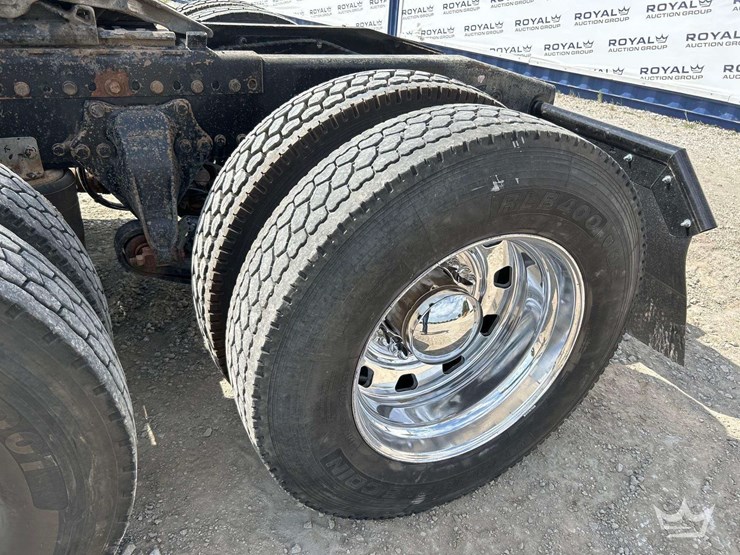 2016-western-star-4900-image-34