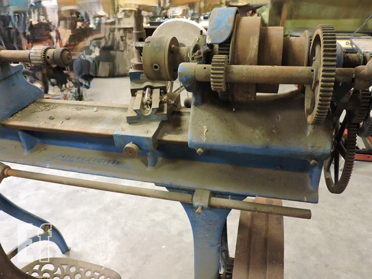 vintage,-w-f-&-barnes-treadle-lathe-image-5