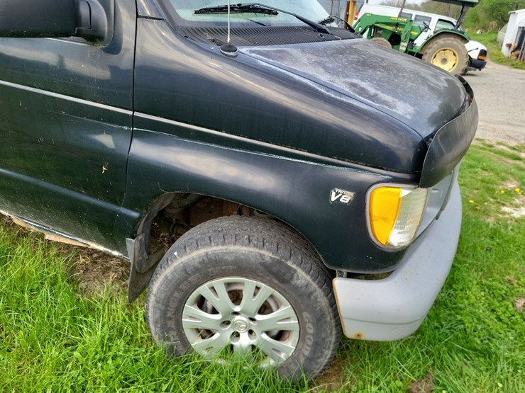 2000-ford-e250-image-42