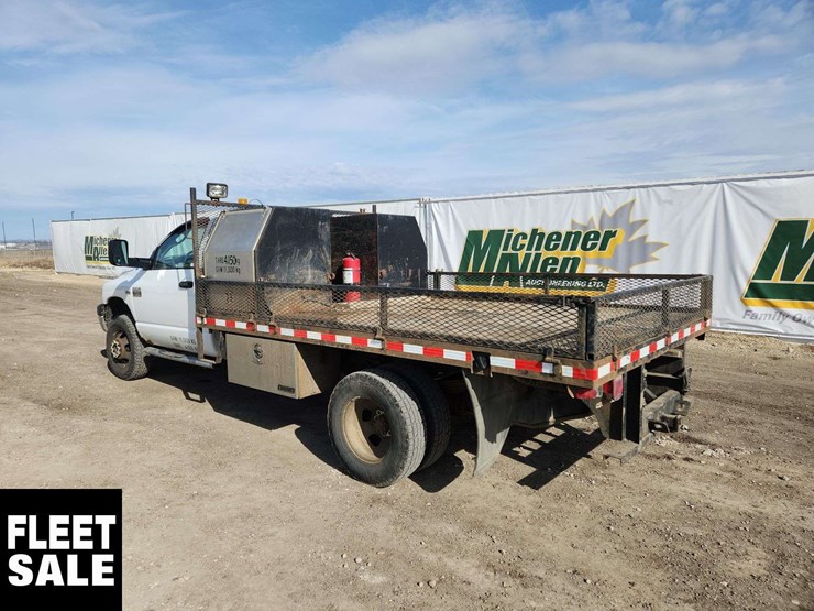 2007-dodge-ram-3500-image-3