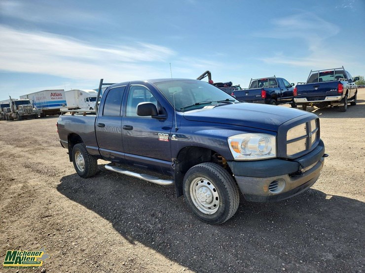 2008-dodge-ram-2500-image-2