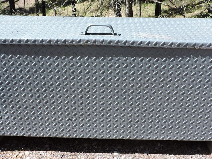 diamond-plate-tool/truck-box,-54”-wide-x-18”-deep-image-2