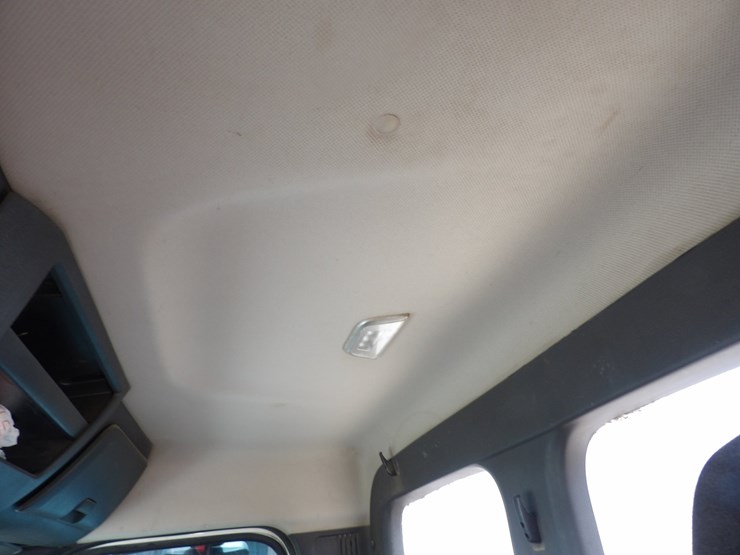 2019-freightliner-cascadia-126-image-21