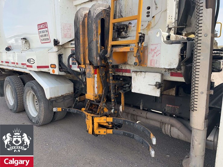 2016-international-workstar-7400-image-25