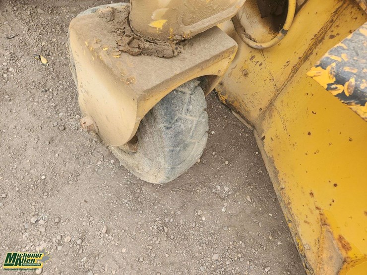 caterpillar-we-851b-image-18