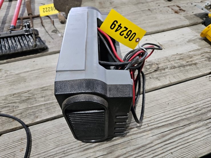 #6249-•-peak-battery-charger-image-2