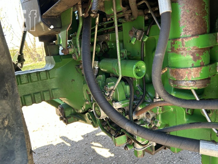 1990-john-deere-4755-image-35