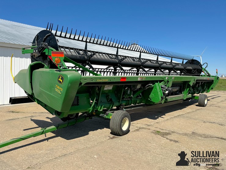 2019-john-deere-735fd-image-1