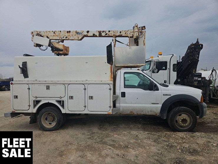 2006-ford-f550-image-6