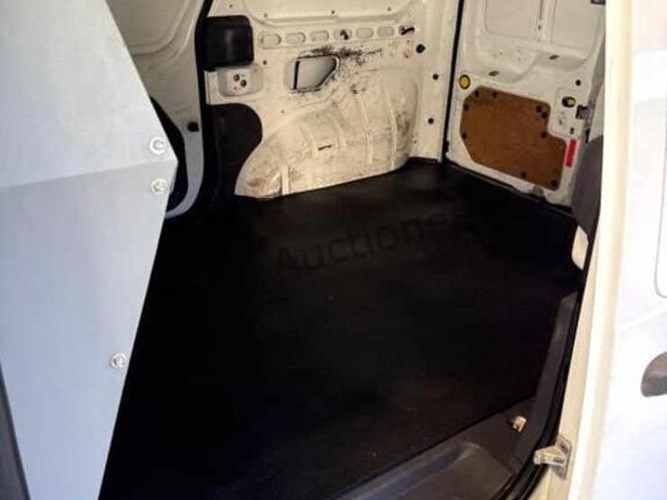 2013-ford-transit-connect-image-15