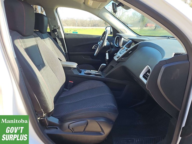 2015-chevrolet-equinox-image-26