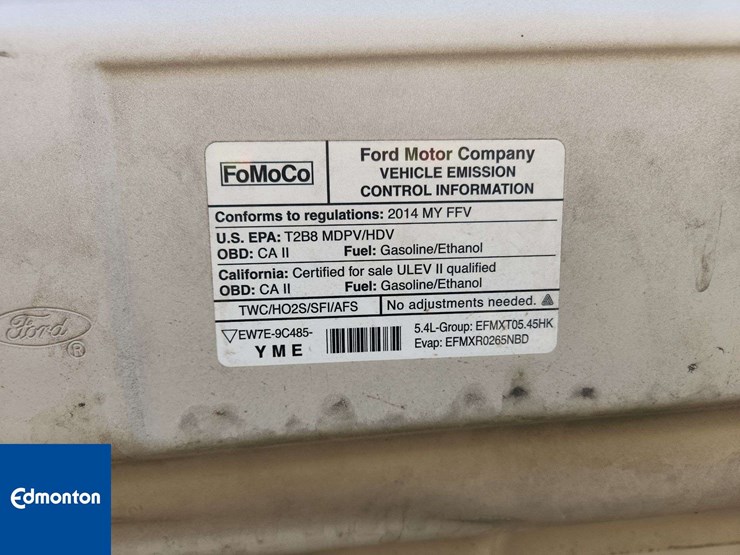 2014-ford-cargo-image-41