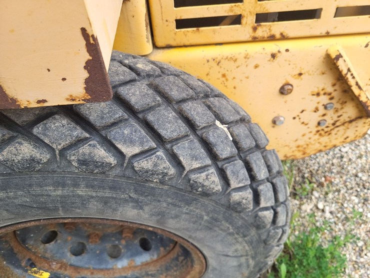 stone-rhino-roller-image-18