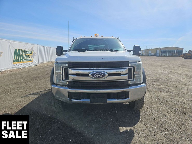 2017-ford-f550-image-5