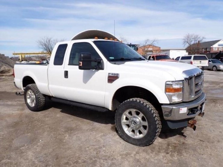 2010-ford-f350-xlt-image-4