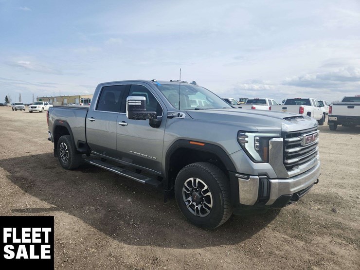 2024-gmc-sierra-2500hd-image-2