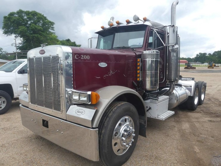 1994-peterbilt-379-image-1