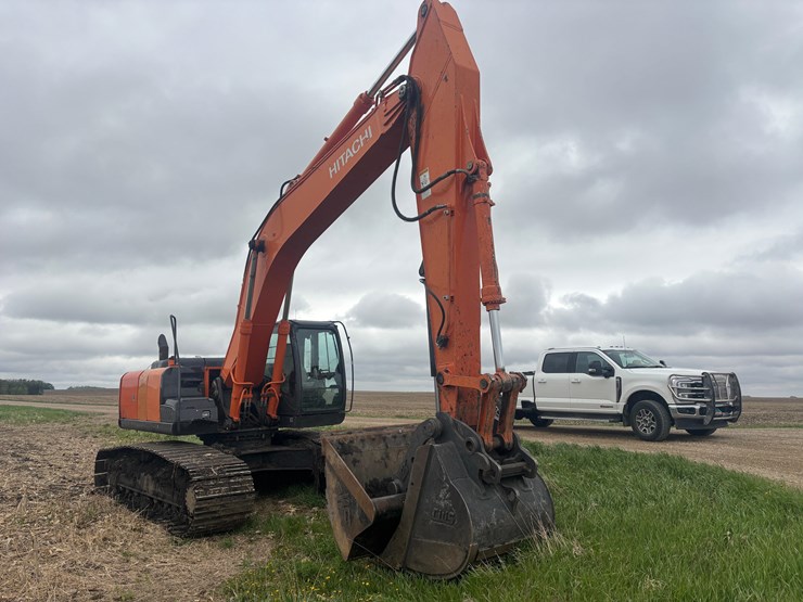 hitachi-zx290g-excavator-image-17