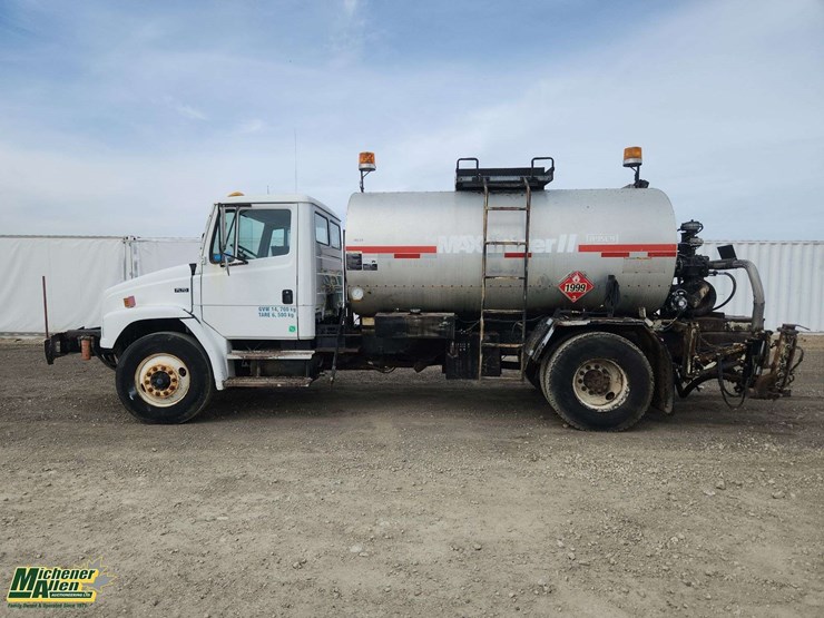 1999-freightliner-fl70-image-6