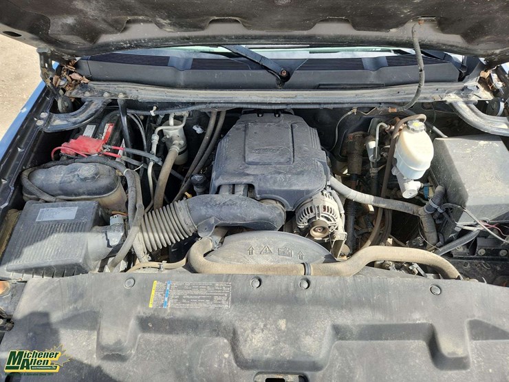 2010-chevrolet-silverado-2500hd-ls-image-27