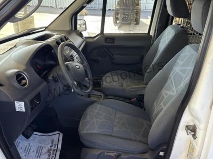 2012-ford-transit-connect-image-24