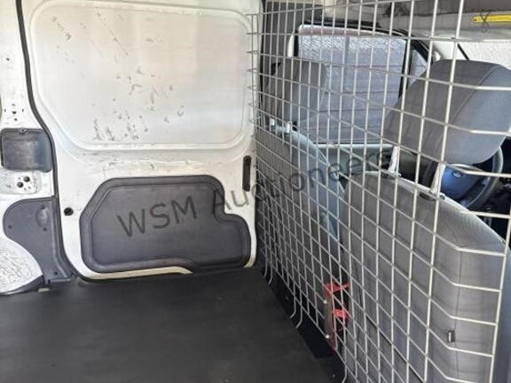 2012-ford-transit-connect-image-11