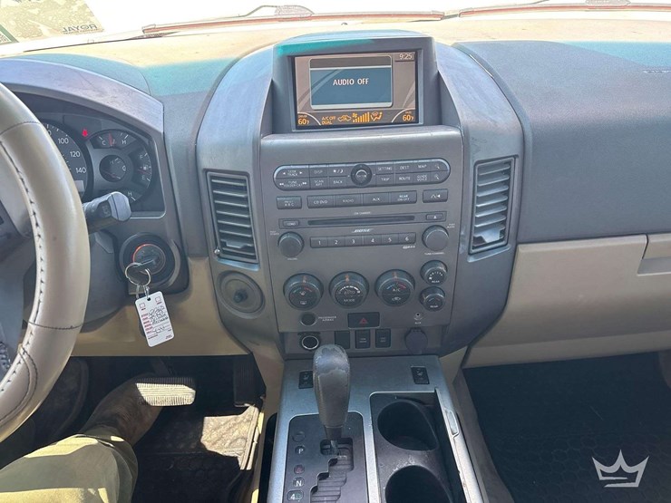 2007-nissan-armada-image-15