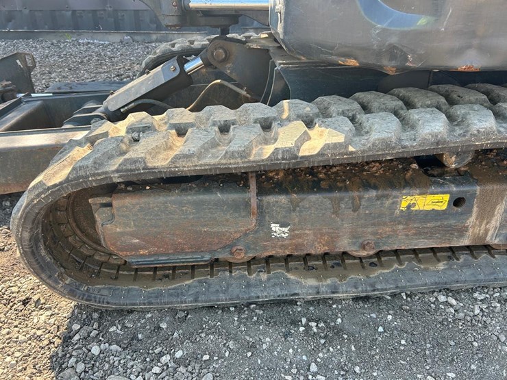 2021-bobcat-e42-image-14
