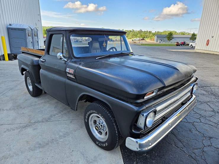 1965-chevrolet-c10-image-7