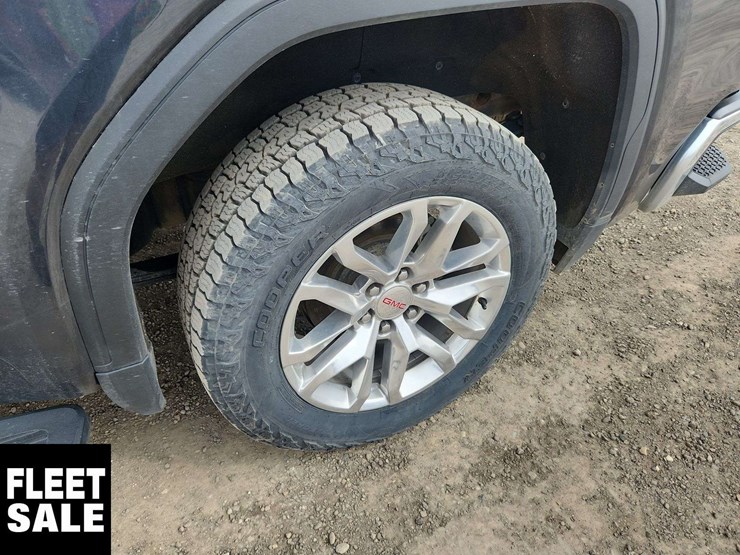 2021-gmc-sierra-1500-image-11